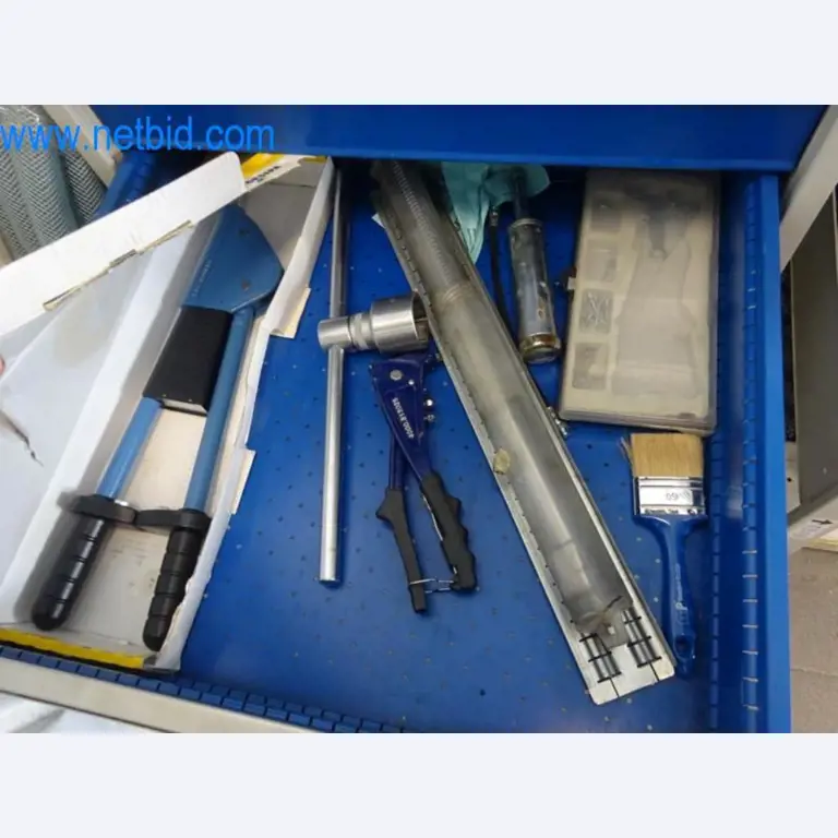 Maquinaria, parque móvil y equipos de explotación-7