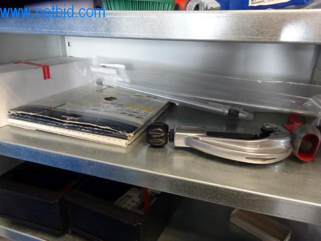 Stroje, vozový park a provozní zařízení-10