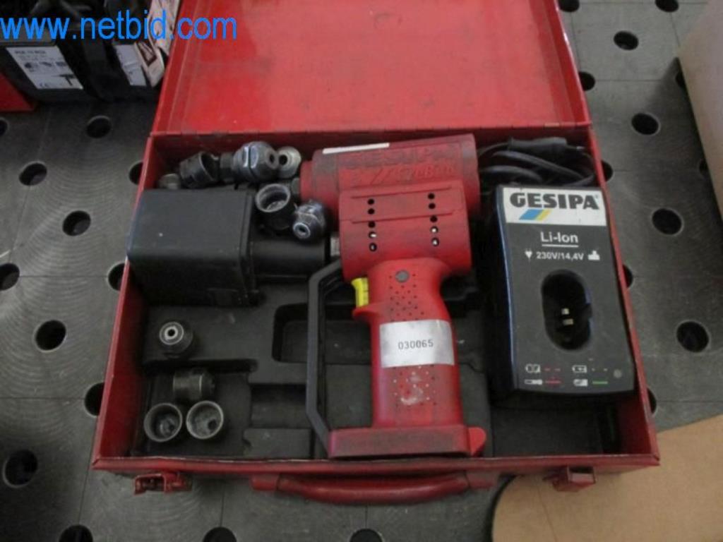 Maquinaria, parque móvil y equipos de explotación-1