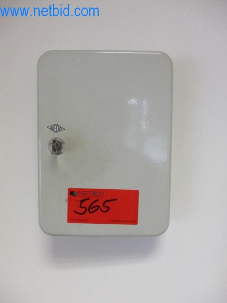 Stroje, vozový park a provozní zařízení-1