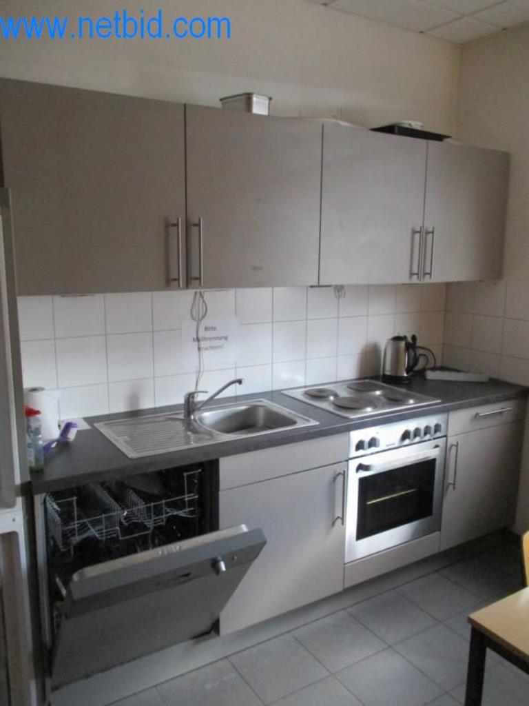 Stroje, vozový park a provozní zařízení-1