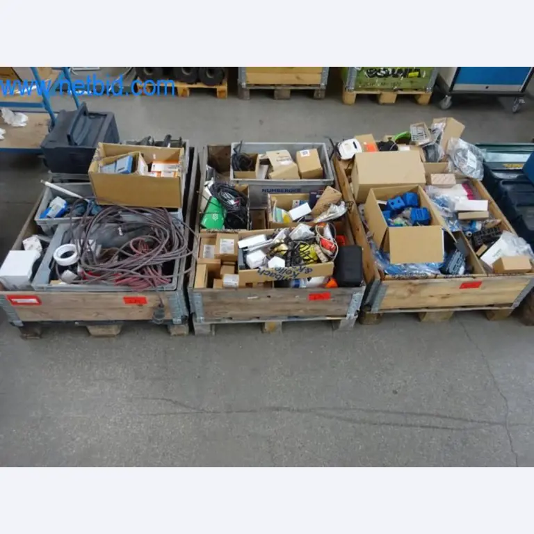 Maquinaria, parque móvil y equipos de explotación-1