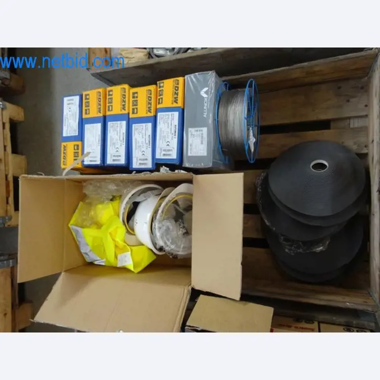 Stroje, vozový park a provozní zařízení-3