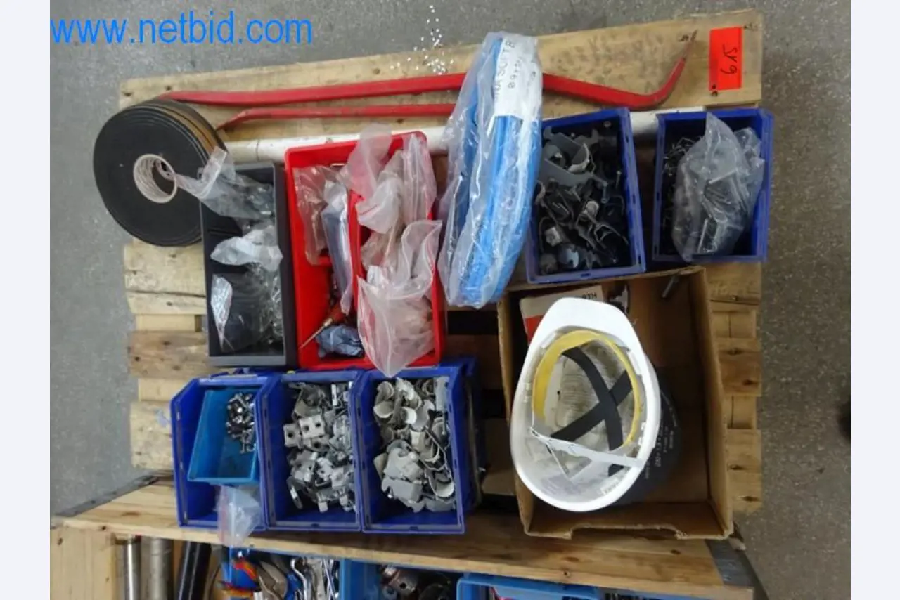 Stroje, vozový park a provozní zařízení-6