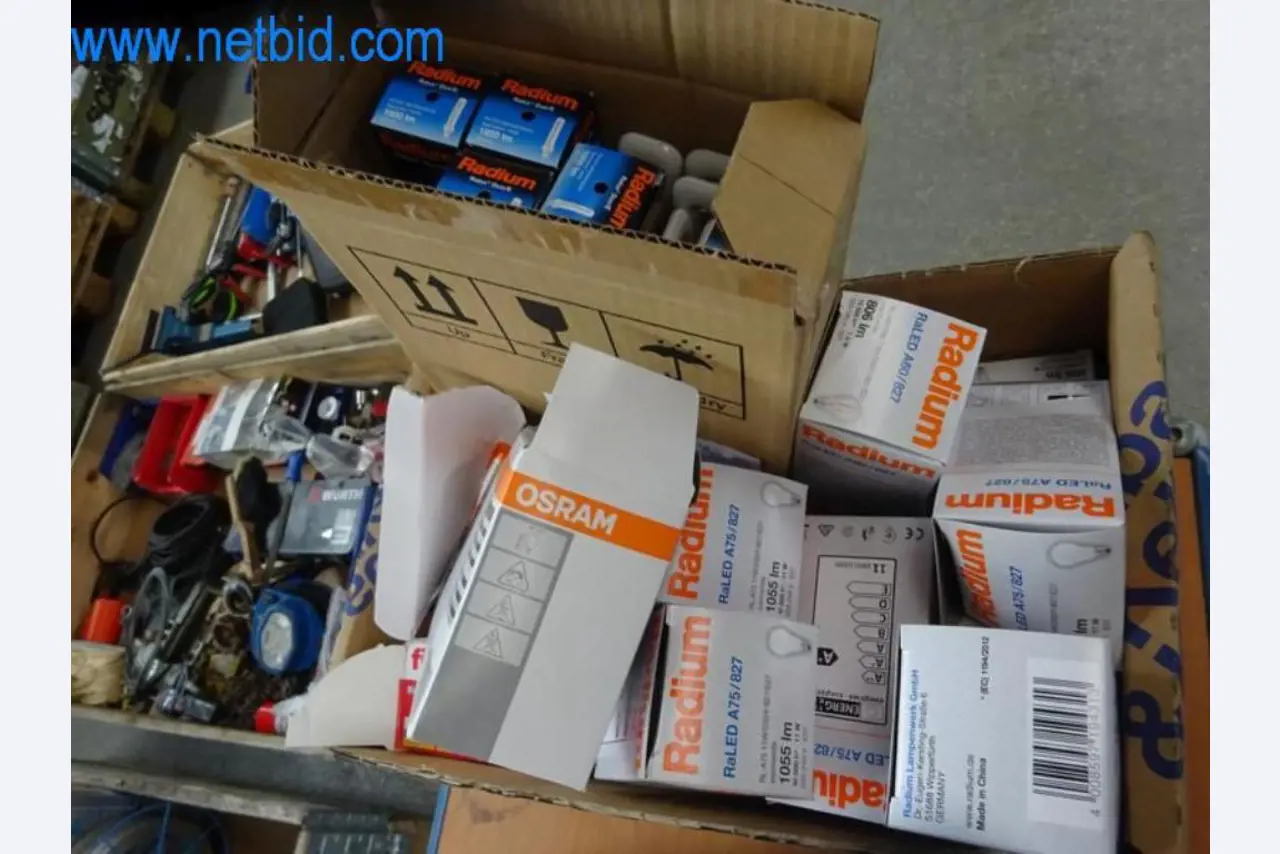 Stroje, vozový park a provozní zařízení-7