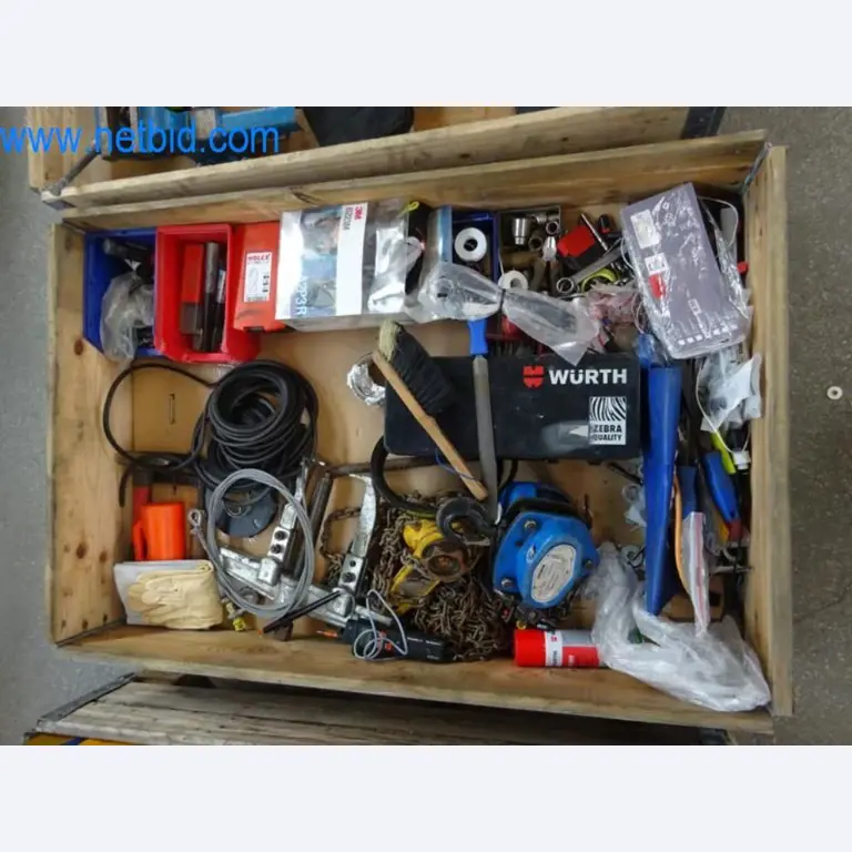 Stroje, vozový park a provozní zařízení-8