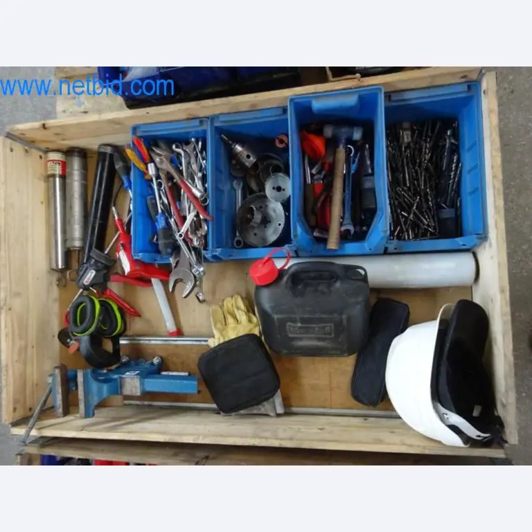 Stroje, vozový park a provozní zařízení-9