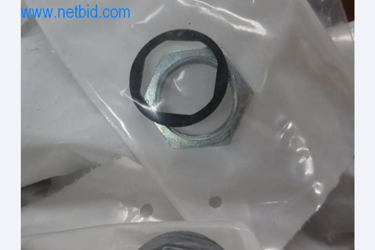 Maquinaria, parque móvil y equipos de explotación-3