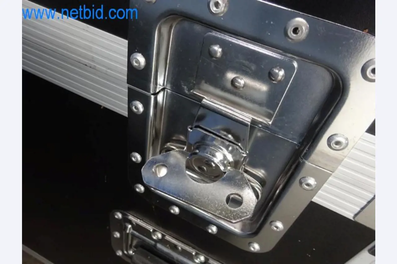 Maquinaria, parque móvil y equipos de explotación-3