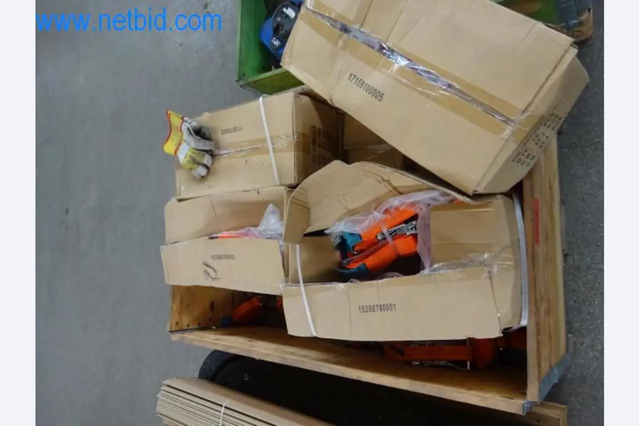 Máquinas, parque automóvel e equipamento operacional-1