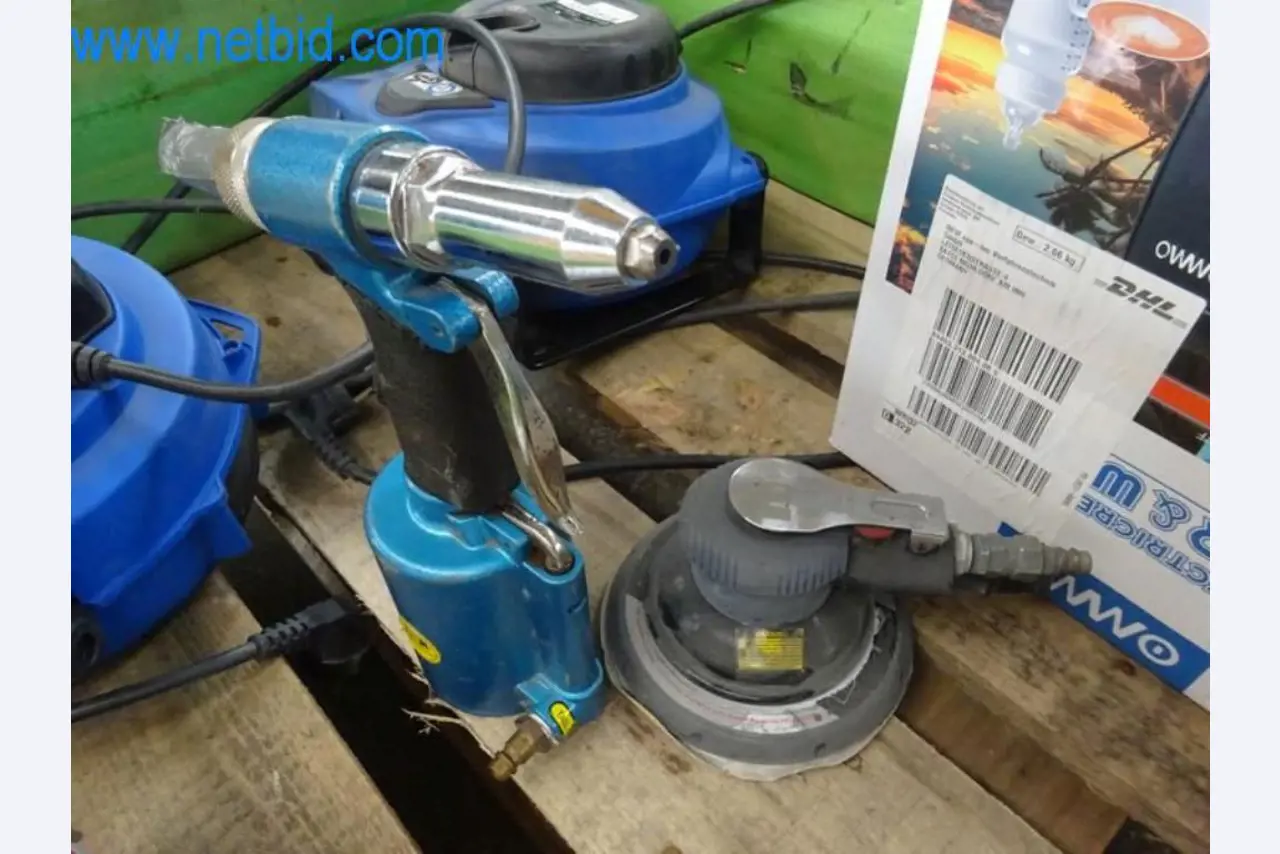 Maquinaria, parque móvil y equipos de explotación-2