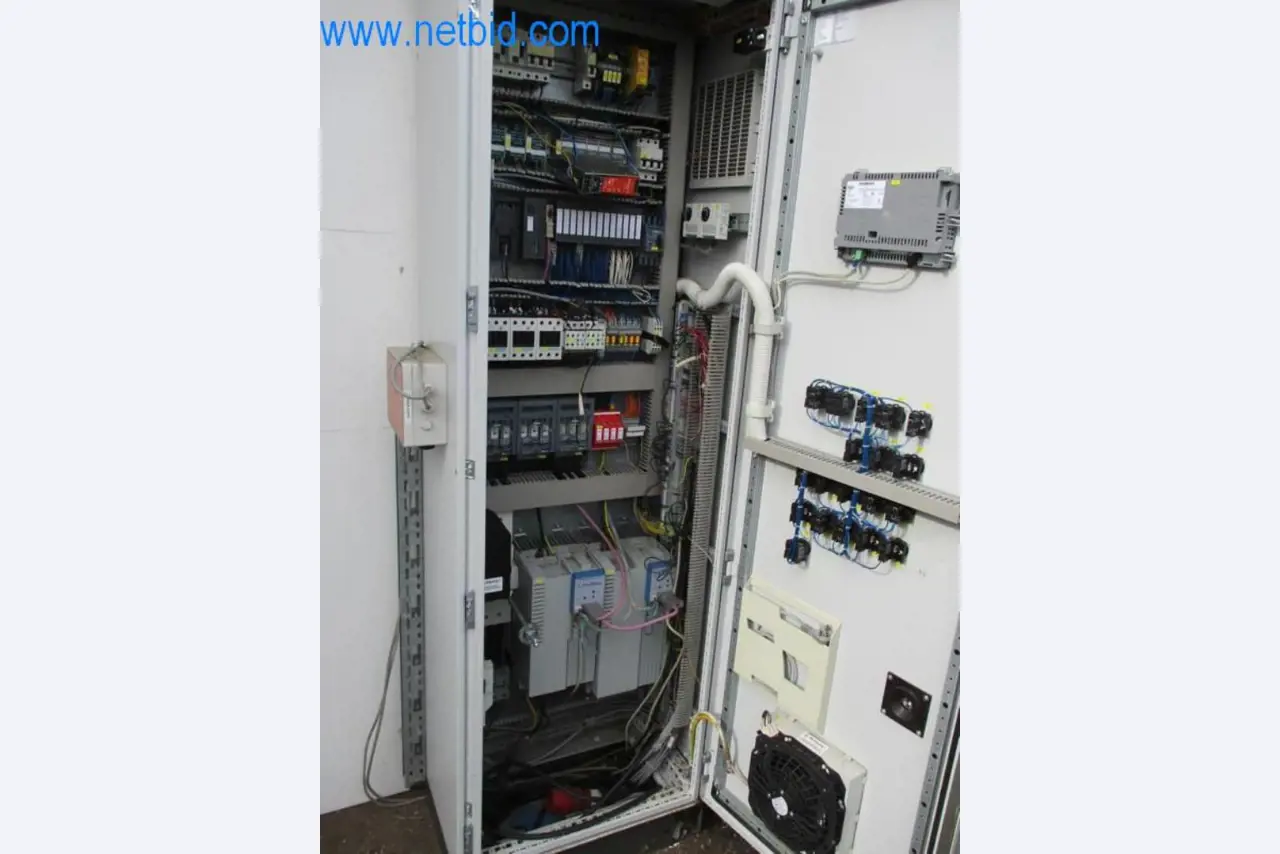 Máquinas, parque automóvel e equipamento operacional-8