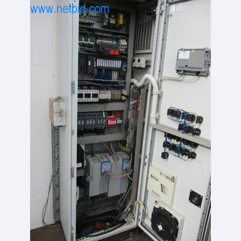 Máquinas, parque automóvel e equipamento operacional-8