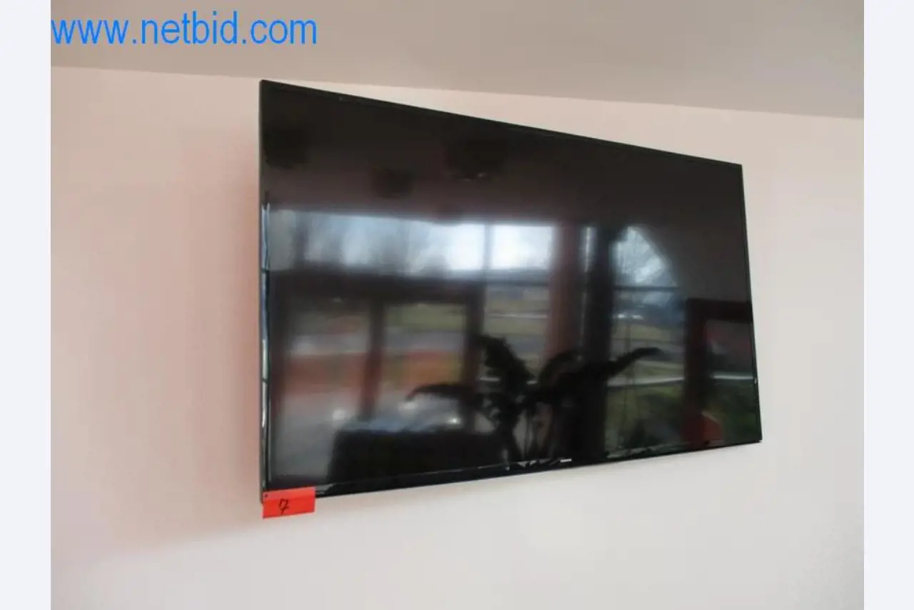 Stroje, vozový park a provozní zařízení-1