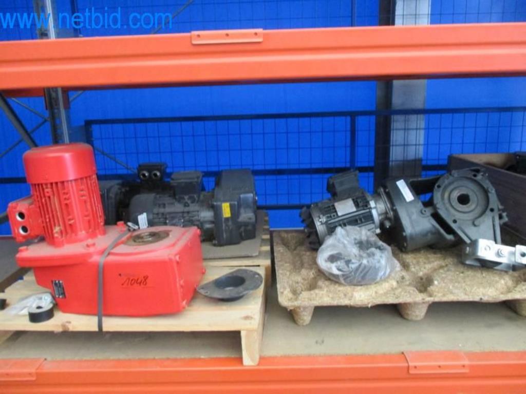 Stroje, vozový park a provozní zařízení-2