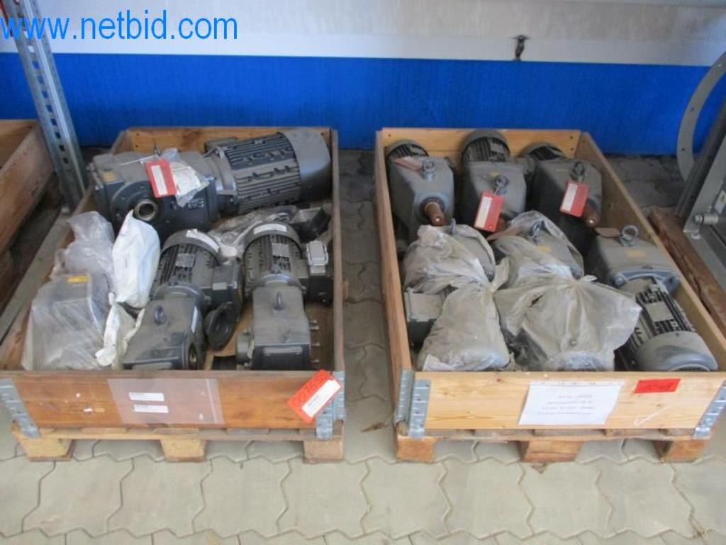 Stroje, vozový park a provozní zařízení-4