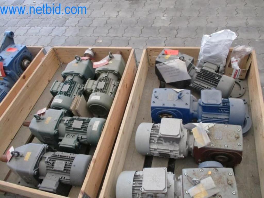 Stroje, vozový park a provozní zařízení-5