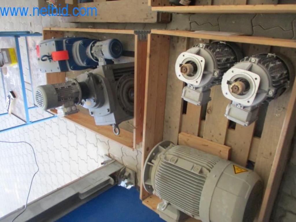 Stroje, vozový park a provozní zařízení-6