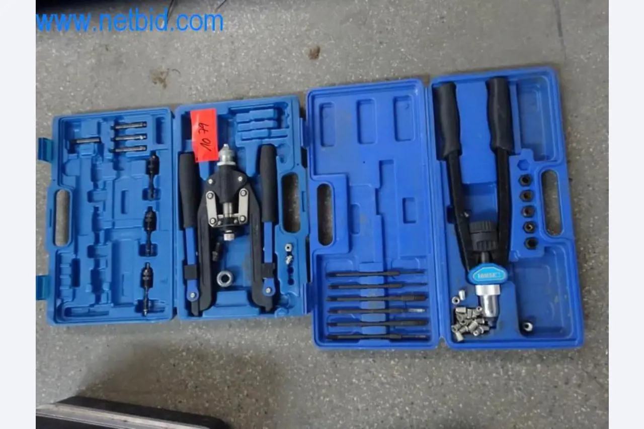 Maquinaria, parque móvil y equipos de explotación-1