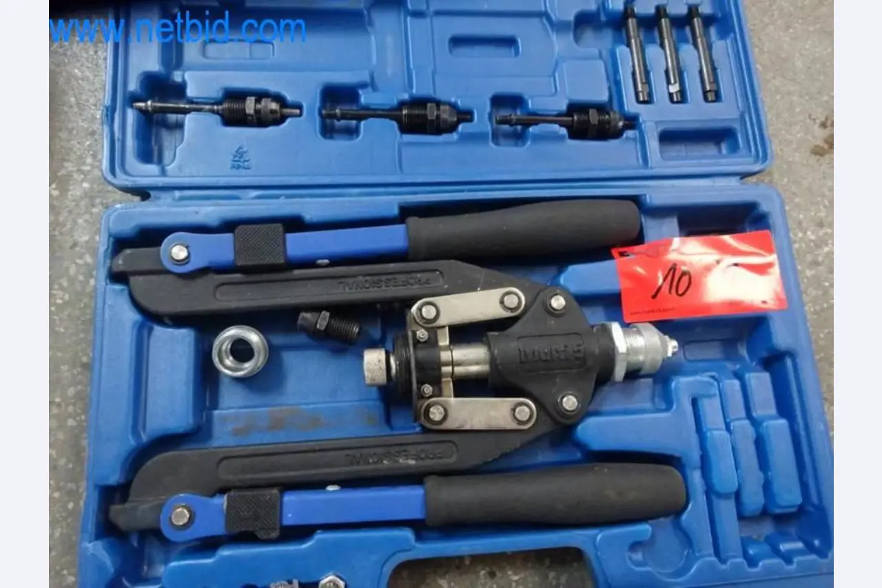 Maquinaria, parque móvil y equipos de explotación-2