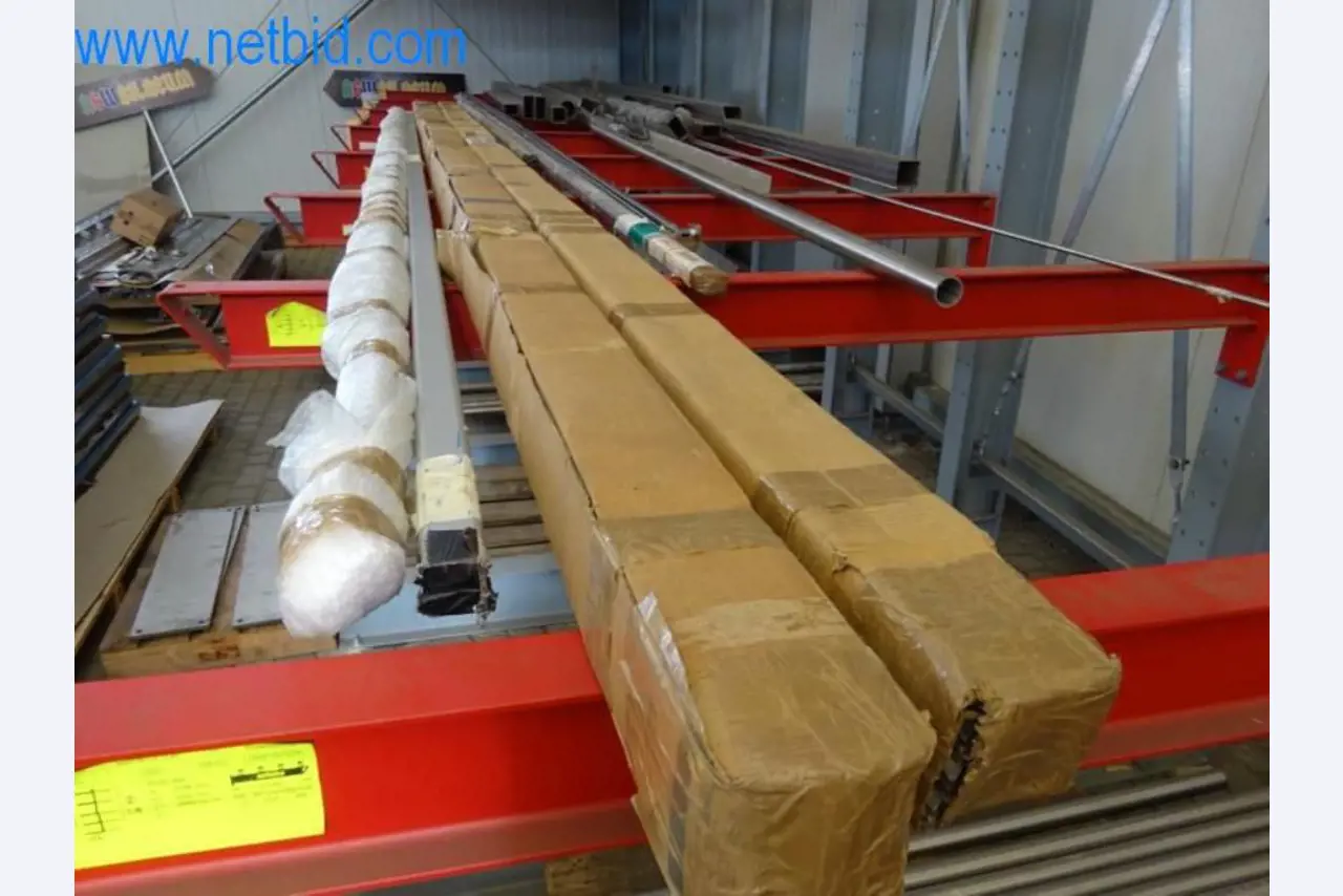 Máquinas, parque automóvel e equipamento operacional-11