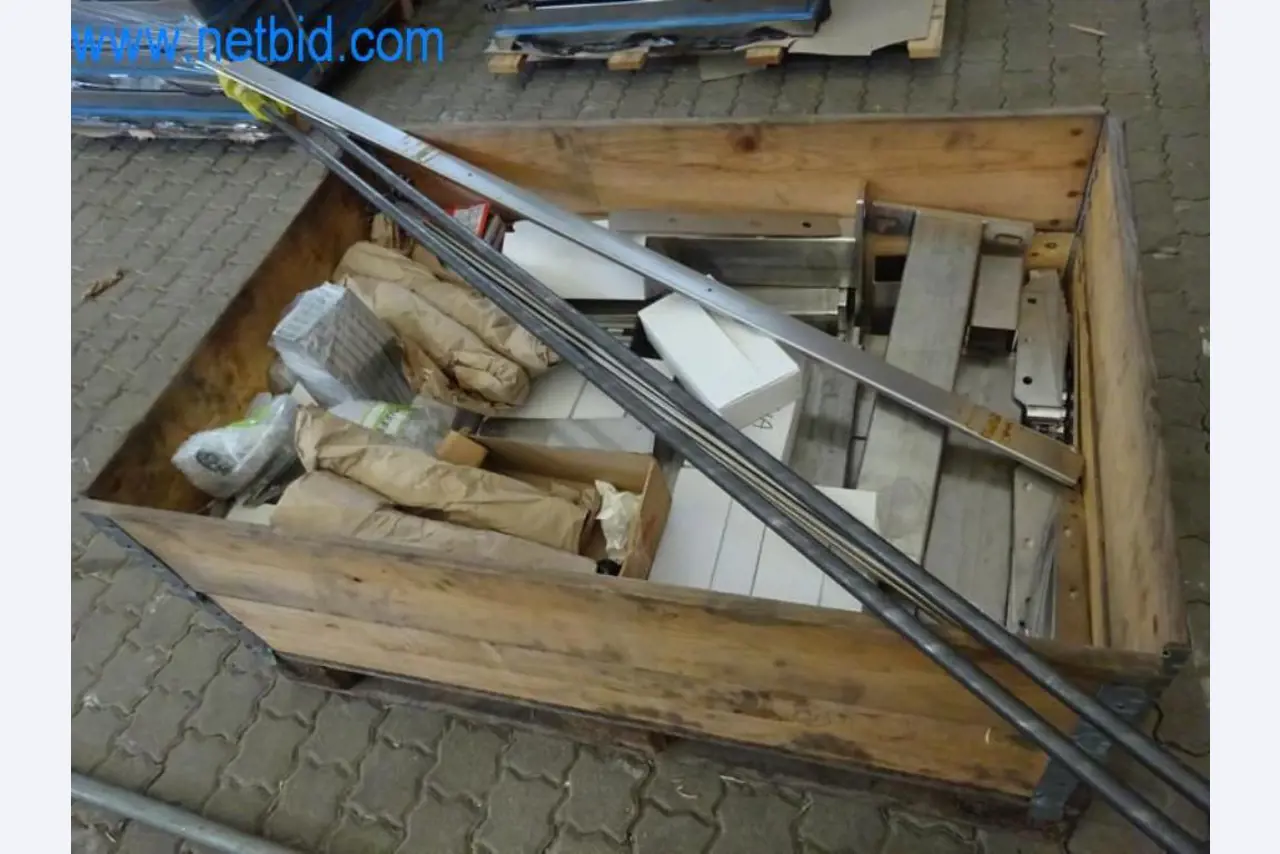 Máquinas, parque automóvel e equipamento operacional-12