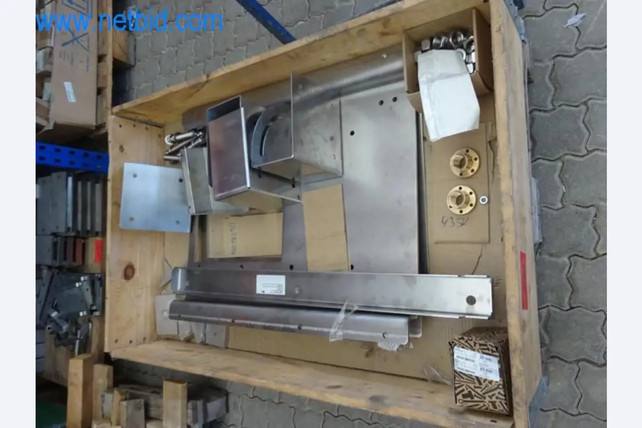 Máquinas, parque automóvel e equipamento operacional-2