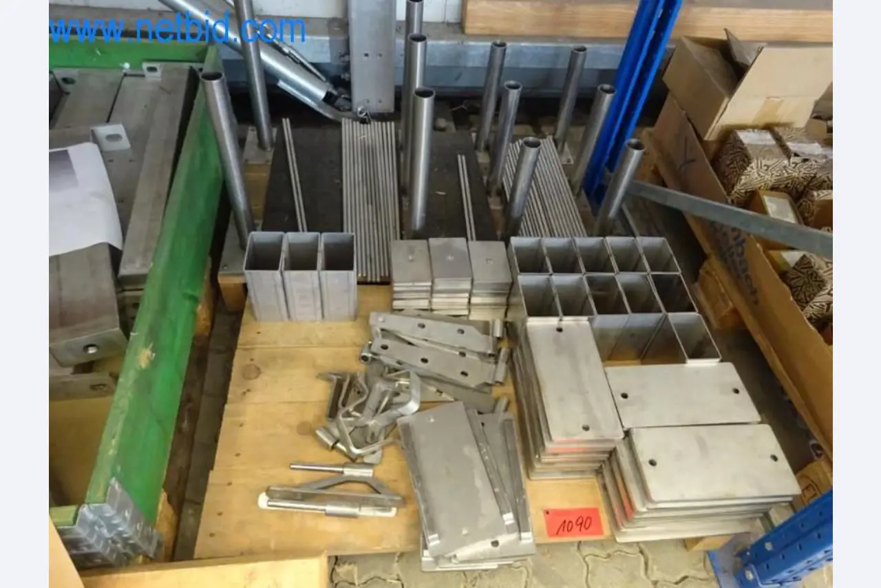 Máquinas, parque automóvel e equipamento operacional-3