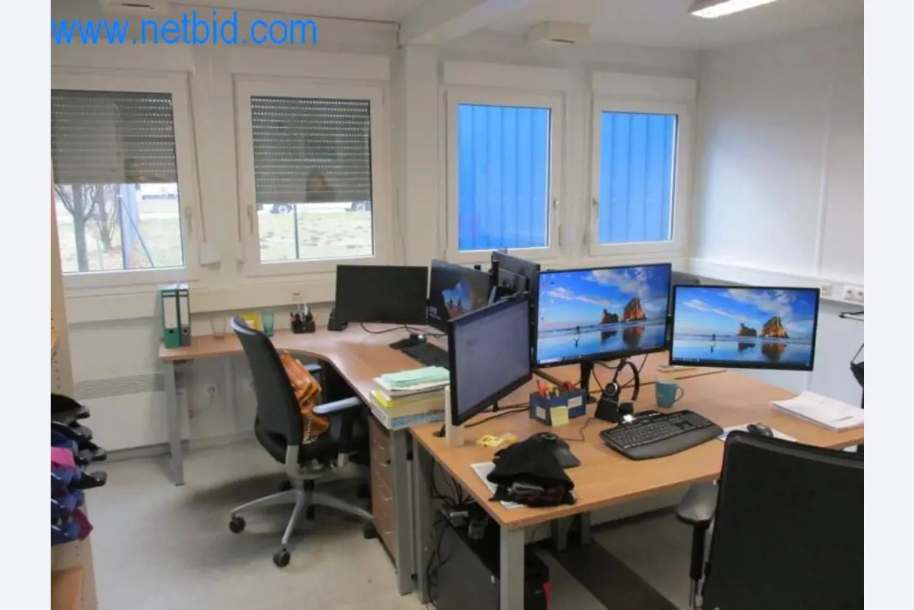 Máquinas, parque automóvel e equipamento operacional-7