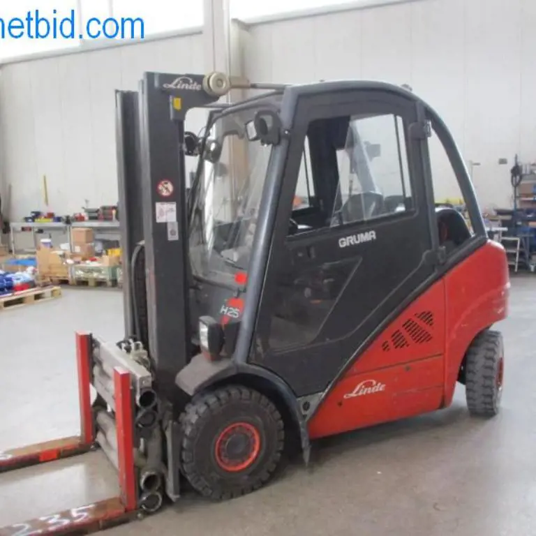 LPG forklift truck (later release) Linde H25T-01