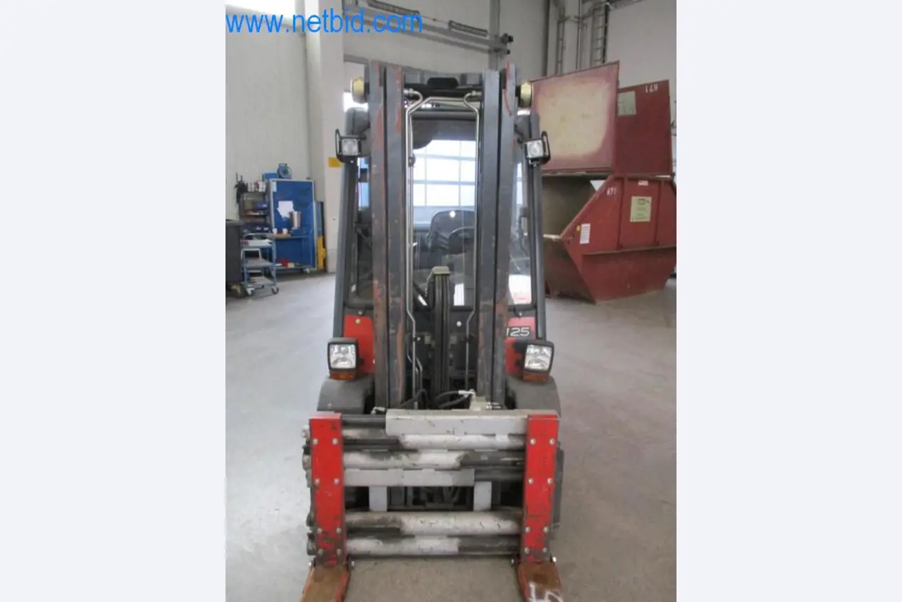 Stroje, vozový park a provozní zařízení-2