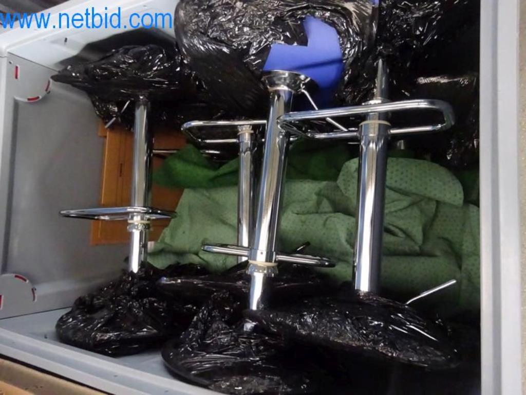 Stroje, vozový park a provozní zařízení-12