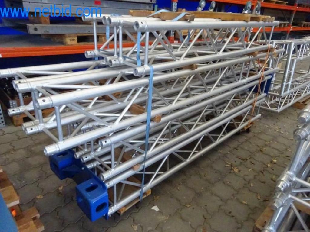 Stroje, vozový park a provozní zařízení-19