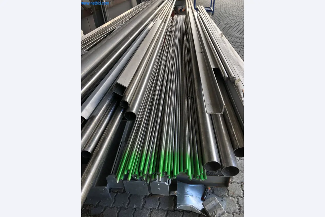 Stroji, vozni park in operativna oprema-4