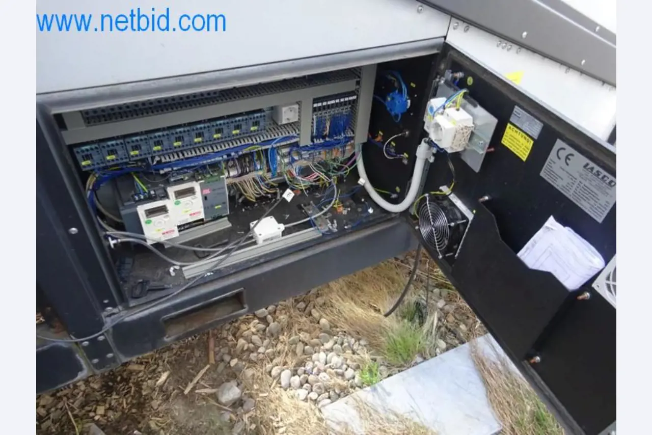 Stroji, vozni park in operativna oprema-4