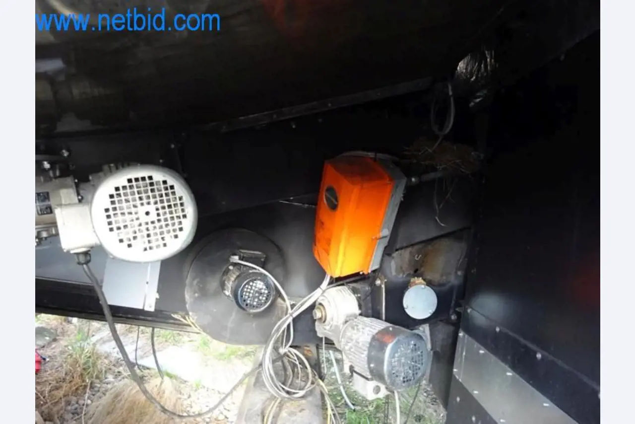 Stroji, vozni park in operativna oprema-6