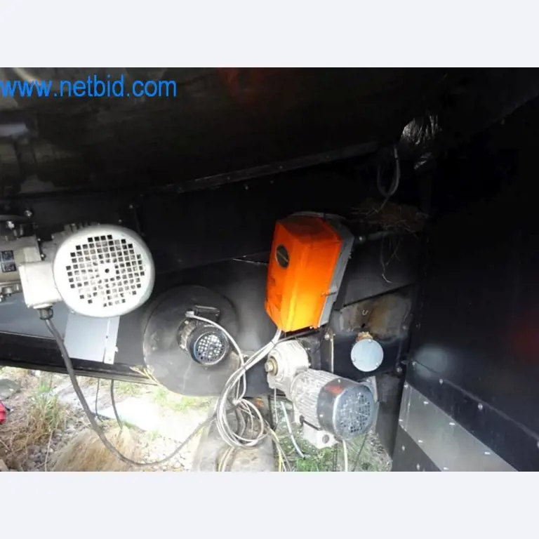 Stroji, vozni park in operativna oprema-6