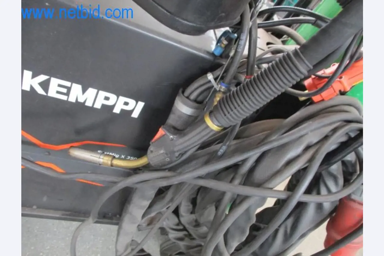 Stroji, vozni park in operativna oprema-3