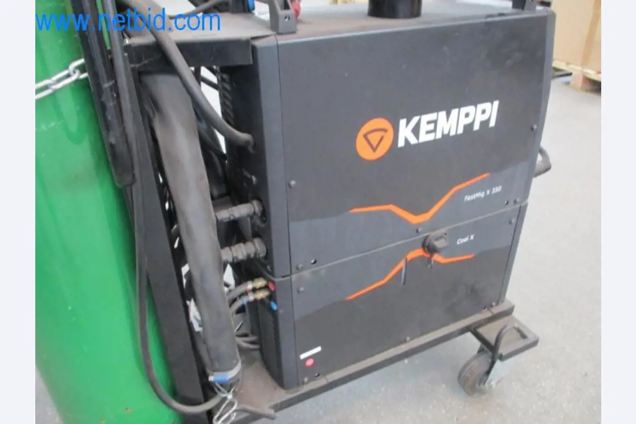 Stroji, vozni park in operativna oprema-4