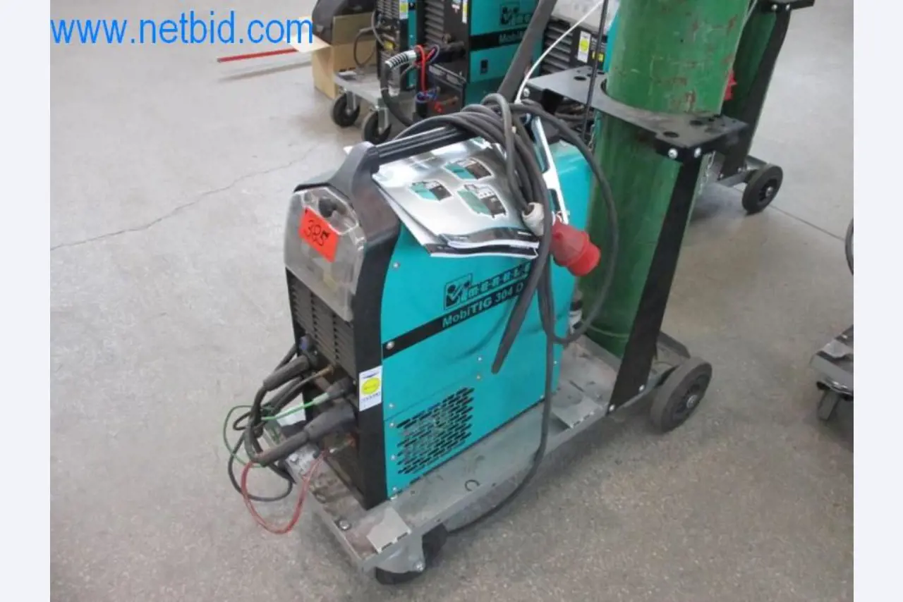 Stroji, vozni park in operativna oprema-1