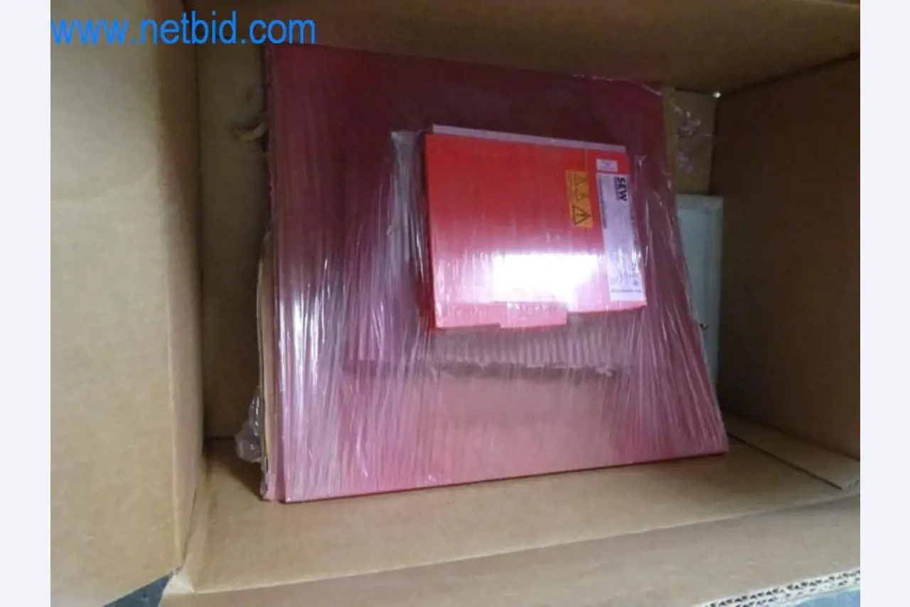 Máquinas, parque automóvel e equipamento operacional-4