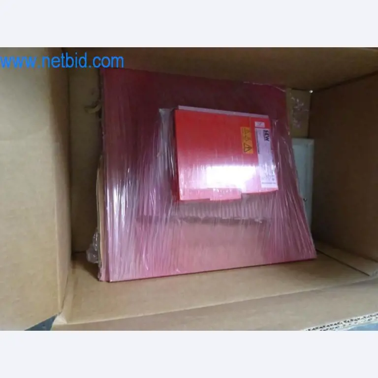 Máquinas, parque automóvel e equipamento operacional-4