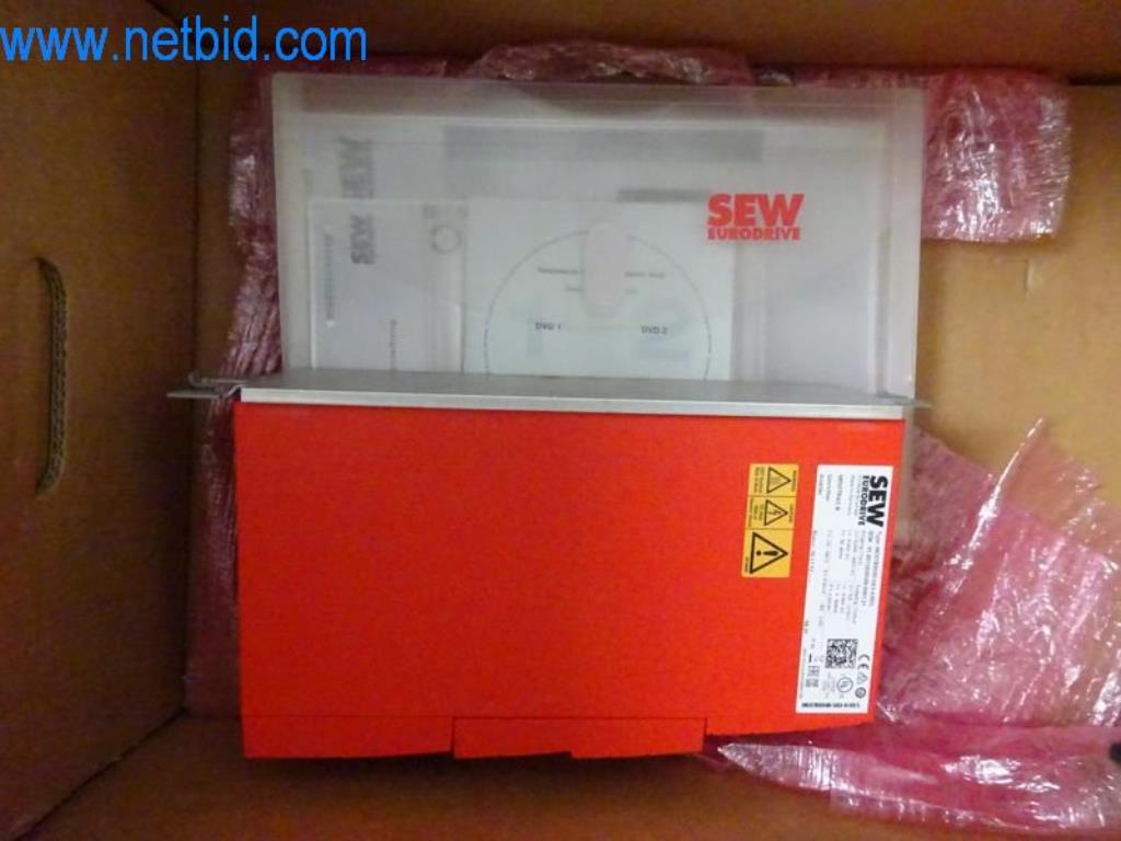 Machines, vehicle fleet and operating equipment-5