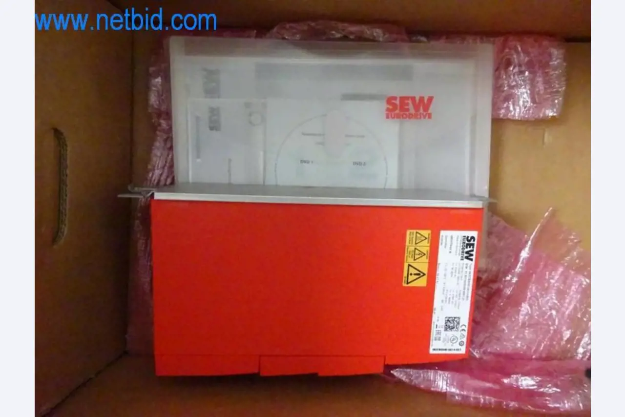 Máquinas, parque automóvel e equipamento operacional-5