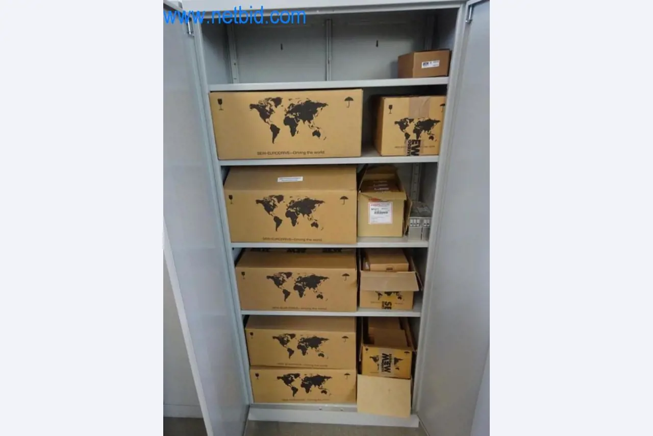 Máquinas, parque automóvel e equipamento operacional-6