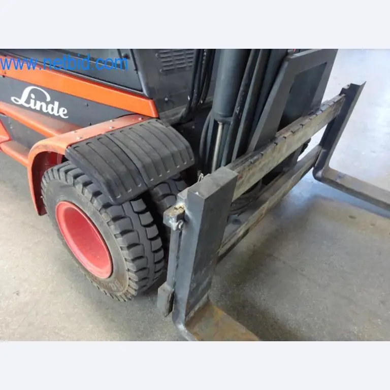 Stroji, vozni park in operativna oprema-6