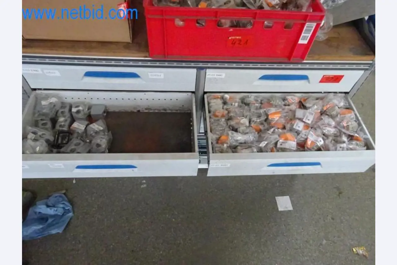 Maquinaria, parque móvil y equipos de explotación-3