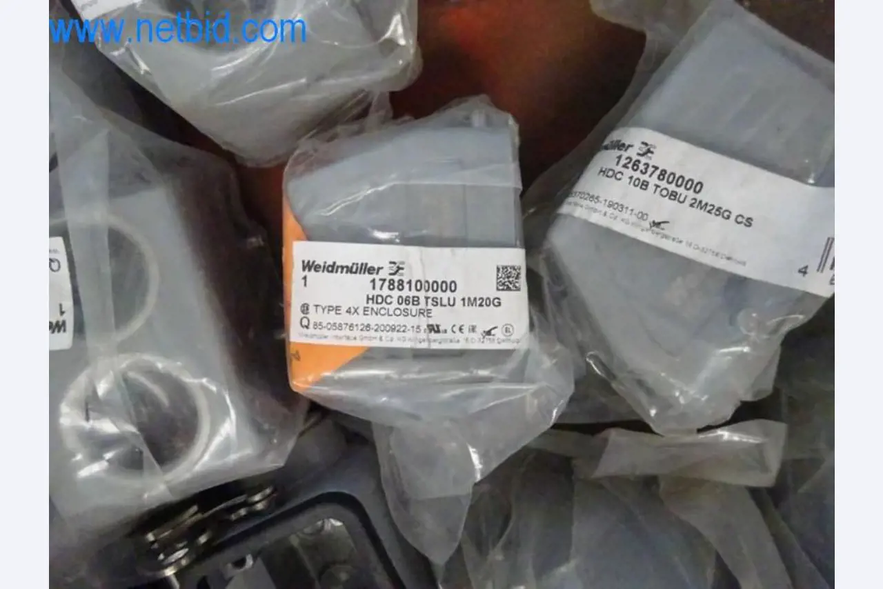 Maquinaria, parque móvil y equipos de explotación-4