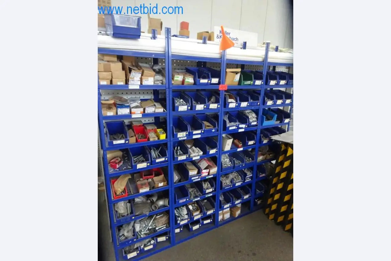 Máquinas, parque automóvel e equipamento operacional-11