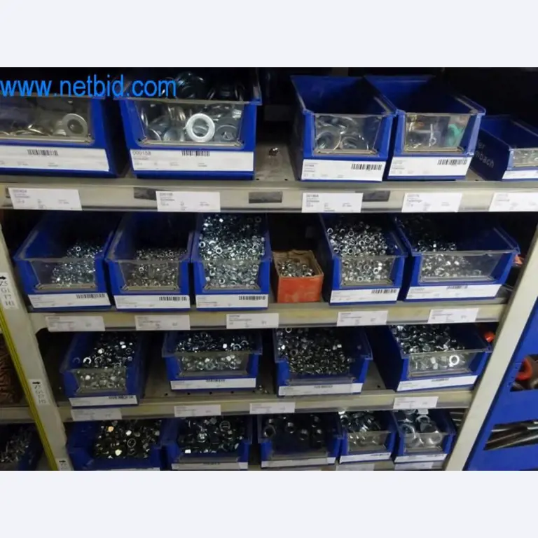 Máquinas, parque automóvel e equipamento operacional-13